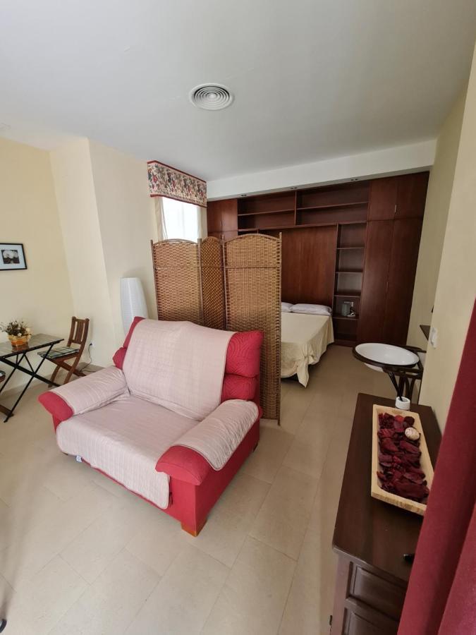 Apartamento Plaza De La Corredera กอร์โดบา ภายนอก รูปภาพ