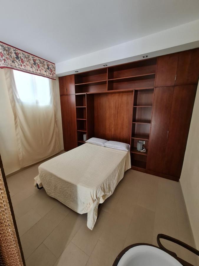 Apartamento Plaza De La Corredera กอร์โดบา ภายนอก รูปภาพ