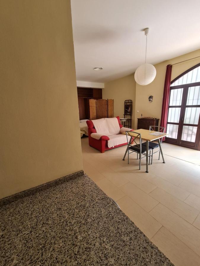 Apartamento Plaza De La Corredera กอร์โดบา ภายนอก รูปภาพ